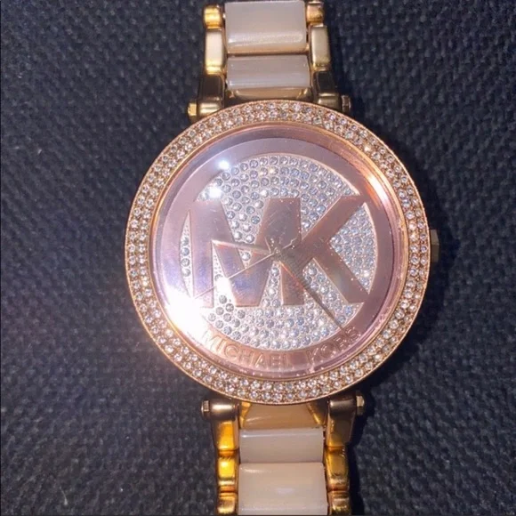 Women’s Michael Kors Rose Gold watch. Never worn Michael Kors Women main image 2